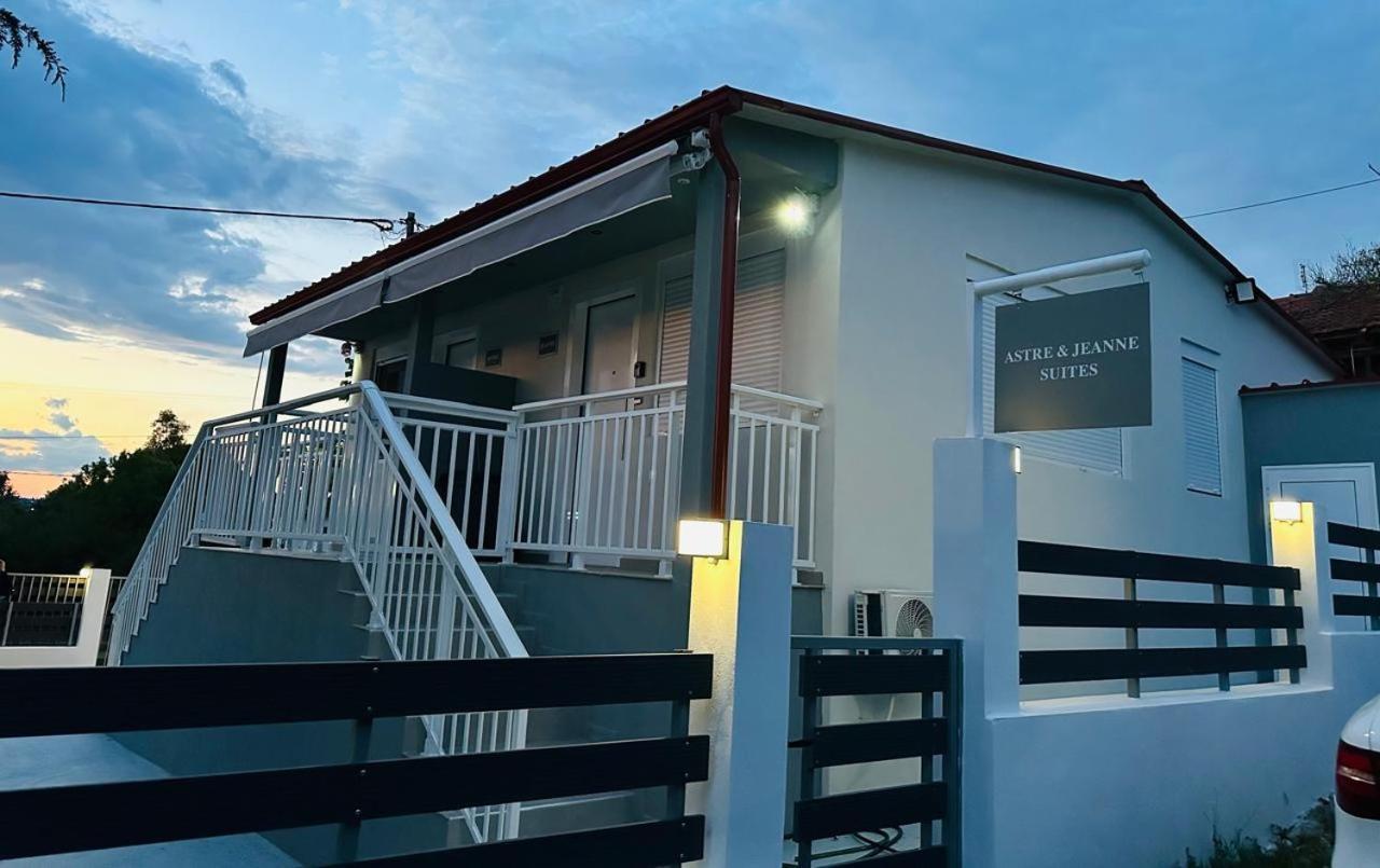Astre&Jeanne Suites 소조폴리 객실 사진